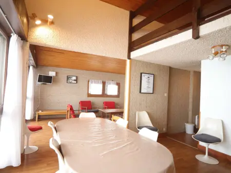 Spacieux duplex 3 pièces mezzanine à 250m des pistes avec parking, animaux admis - Photo 2
