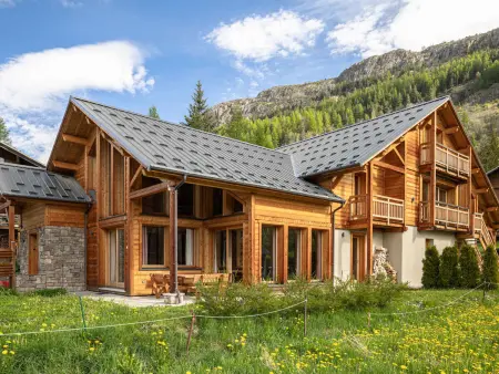 Chalet mitoyen lumineux avec espace bien-être et salle de jeux, Le Monêtier-les-Bains - Photo 14