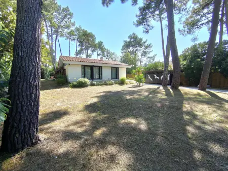 Villa rénovée avec jardin, terrasse, clim et WiFi à Lège-Cap-Ferret - Photo 1