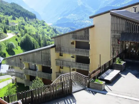 Appartement 2 pièces cabine au pied des pistes avec ascenseur - Auris en Oisans - Photo 10