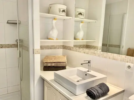 Maison proche centre-ville avec vue mer et climatisation pour 8 personnes - Photo 11
