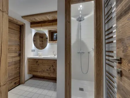 Chalet skis aux pieds avec piscine et sauna à Val-d'Isère - Photo 7