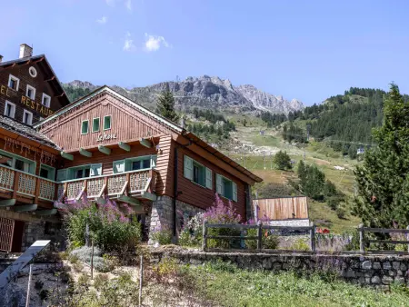 Chalet skis aux pieds avec piscine et sauna à Val-d'Isère - Photo 15