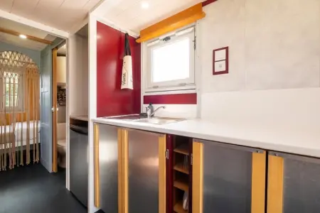 Maison typique et roulotte vue sur le château d'Hautefort, Charmante maison de vacances avec piscine privée - Photo 17