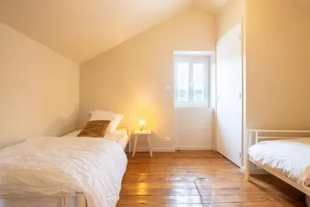 Maison typique et roulotte vue sur le château d'Hautefort, Charmante maison de vacances avec piscine privée - Photo 21