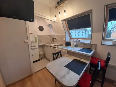 Appartement lumineux avec climatisation et WIFI, proche des Thermes St Roch - Photo 2