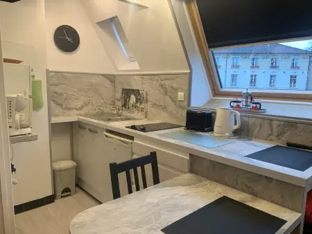 Appartement lumineux avec climatisation et WIFI, proche des Thermes St Roch - Photo 4