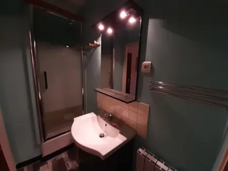 Appartement lumineux avec climatisation et WIFI, proche des Thermes St Roch - Photo 9
