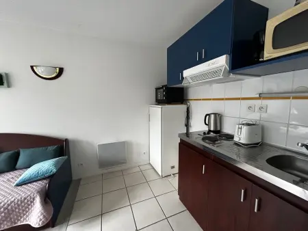 Appartement T2 près des Thermes avec piscine et WIFI - Photo 4