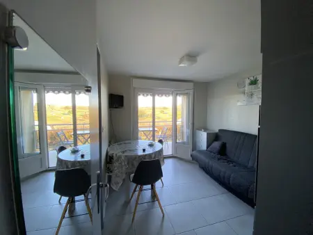 T2 avec Terrasse à 100m des Thermes, WI-FI, Appartement 3 personnes à La Roche Posay - Photo 4