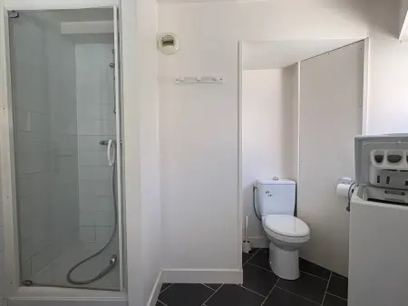 Charmant apt avec WIFI à 70m des Thermes - Animaux admis - Photo 7