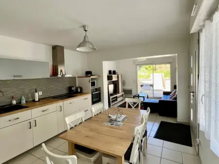 Maison rénovée avec cuisine équipée à La Roche-Posay - Photo 4