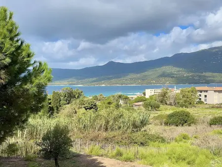 T2 moderne proche centre, climatisé avec parking, vue mer - Photo 1