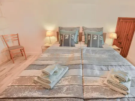 Gite Le Presbytère, Grande maison avec piscine près de la rivière - Photo 41