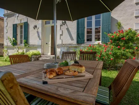 Gite Le Presbytère, Grande maison avec piscine près de la rivière - Photo 68