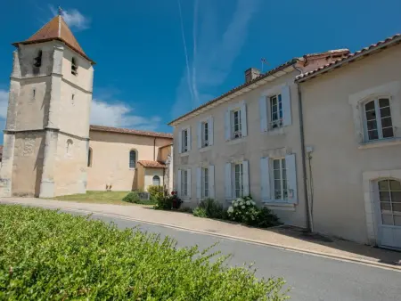 Gite Le Presbytère, Grande maison avec piscine près de la rivière - Photo 79