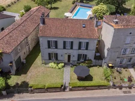 Gite Le Presbytère, Grande maison avec piscine près de la rivière - Photo 80