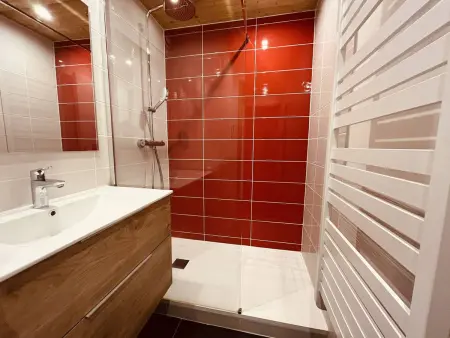 Vallandry: Apt 2 pièces 34m², 4 pers, proche pistes et centre, casier à skis - Photo 4