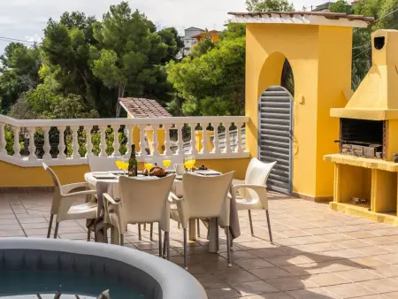 Maison Sérénité: Nature, Jacuzzi & Parking à Cubelles - Photo 2