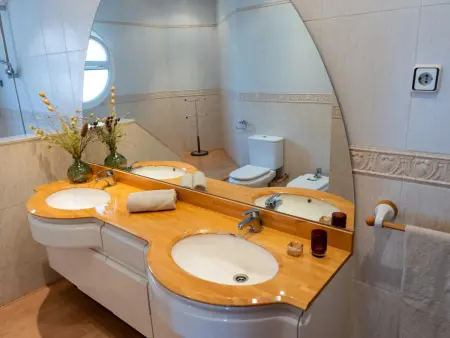 Maison Sérénité: Nature, Jacuzzi & Parking à Cubelles - Photo 14
