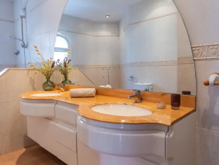 Maison Sérénité: Nature, Jacuzzi & Parking à Cubelles - Photo 16