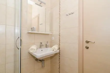 Apartments Marmo - Superior One Bedroom Apartment with Balcony and Sea View (Apartman 3), Apartments Marmo - Superior One Bedroom Apartment with Balcony and Sea View (Apartman 3) - Photo 16