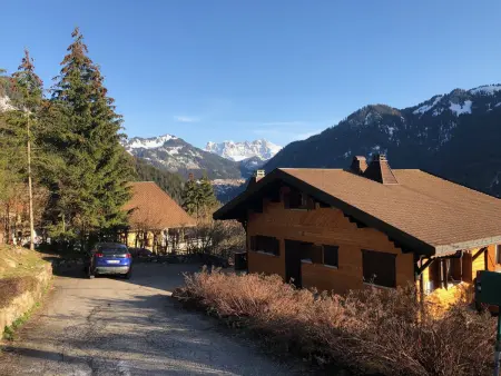 Chalet spacieux 12 pers, 4 ch, 4 sdb, cuisine équipée, parking, cheminée - Photo 17