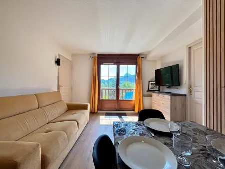 Appartement cosy au pied des pistes avec piscine - Photo 9