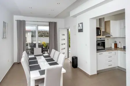 Apartment Villa Andelka- Three Bedroom Apartment with Swimming Pool, Apartment Villa Andelka with Swimming Pool - Photo 2