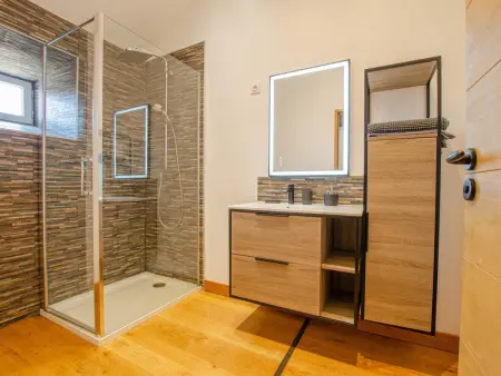 Maison de Charme avec Terrasse, Barbecue, Animaux Acceptés et Parking Privé - Photo 11