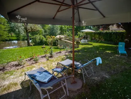 Gîtes de La Maison du Bonnesheur, 2 maisons familiales au bord d'une rivière - Photo 10