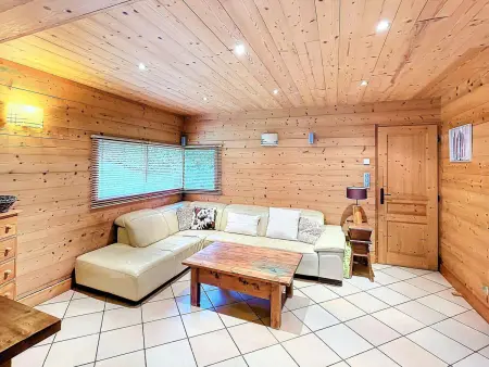Chalet 4* chaleureux près des pistes avec parking et wifi pour 14 pers - Photo 2