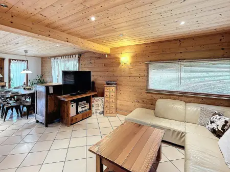 Chalet 4* chaleureux près des pistes avec parking et wifi pour 14 pers - Photo 3