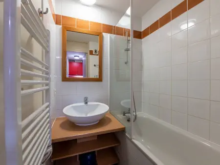 Appartement avec balcon, parking, proche centre La Plagne - Photo 6