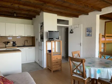 Studio confortable pour 4 avec balcon, face aux pistes - Photo 8