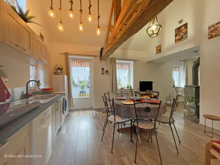 Maison rénovée en pierre, animaux acceptés, proche Bagnoles-de-l'Orne - Photo 2