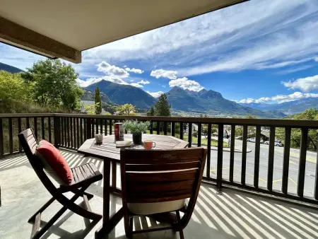 Appartement cosy avec balcon et parking à Briançon - Photo 1
