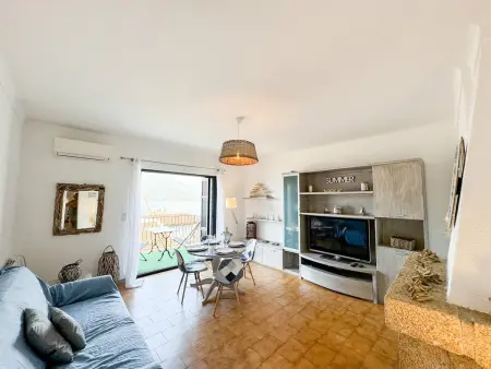 Appartement moderne 3 pièces avec vue mer et climatisation - Photo 2