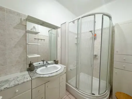 Appartement moderne 3 pièces avec vue mer et climatisation - Photo 7