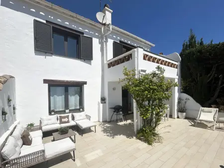 Maison Mitoyenne Rénovée à Begur avec Piscine Partagée - Photo 3