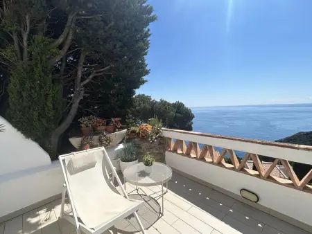 Maison Mitoyenne Rénovée à Begur avec Piscine Partagée - Photo 7