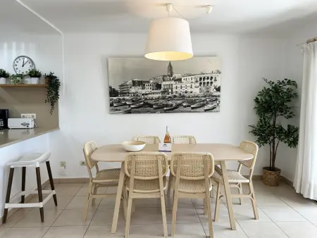 Maison Mitoyenne Rénovée à Begur avec Piscine Partagée - Photo 13