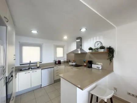 Maison Mitoyenne Rénovée à Begur avec Piscine Partagée - Photo 15