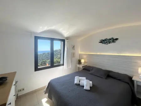 Maison Mitoyenne Rénovée à Begur avec Piscine Partagée - Photo 23