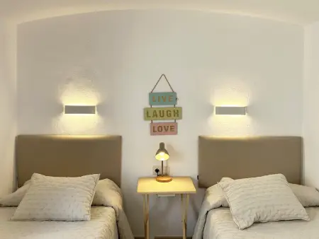 Maison Mitoyenne Rénovée à Begur avec Piscine Partagée - Photo 26