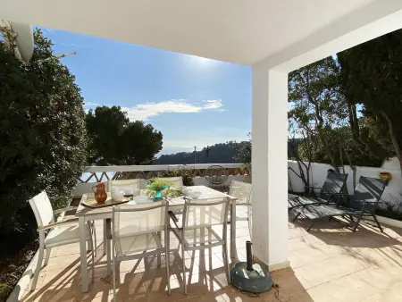 Maison mitoyenne ensoleillée avec piscine à Begur, proche Sa Tuna - Photo 4
