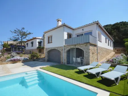 Location Maison Begur : Piscine Privée, Proche Centre et Plages - Photo 1