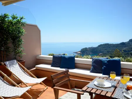 Appartement avec Grande Terrasse et Tranquillité à Begur, Aiguablava - Photo 1