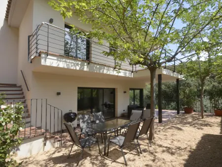 Maison rénovée avec piscine privée près de la plage à Begur - Photo 4
