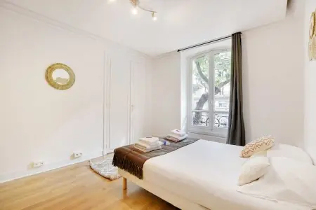 DM-47-MAGENTA, Chic apartment - 3BR/10P - RÃ©publique - Photo 2